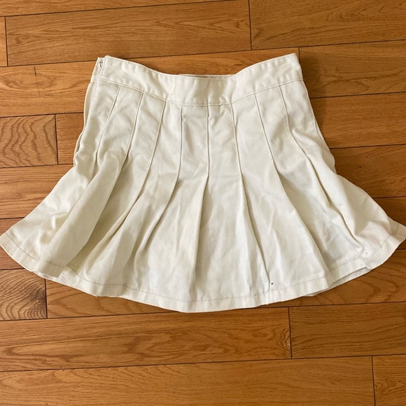 Skort - Picture 1 of 3